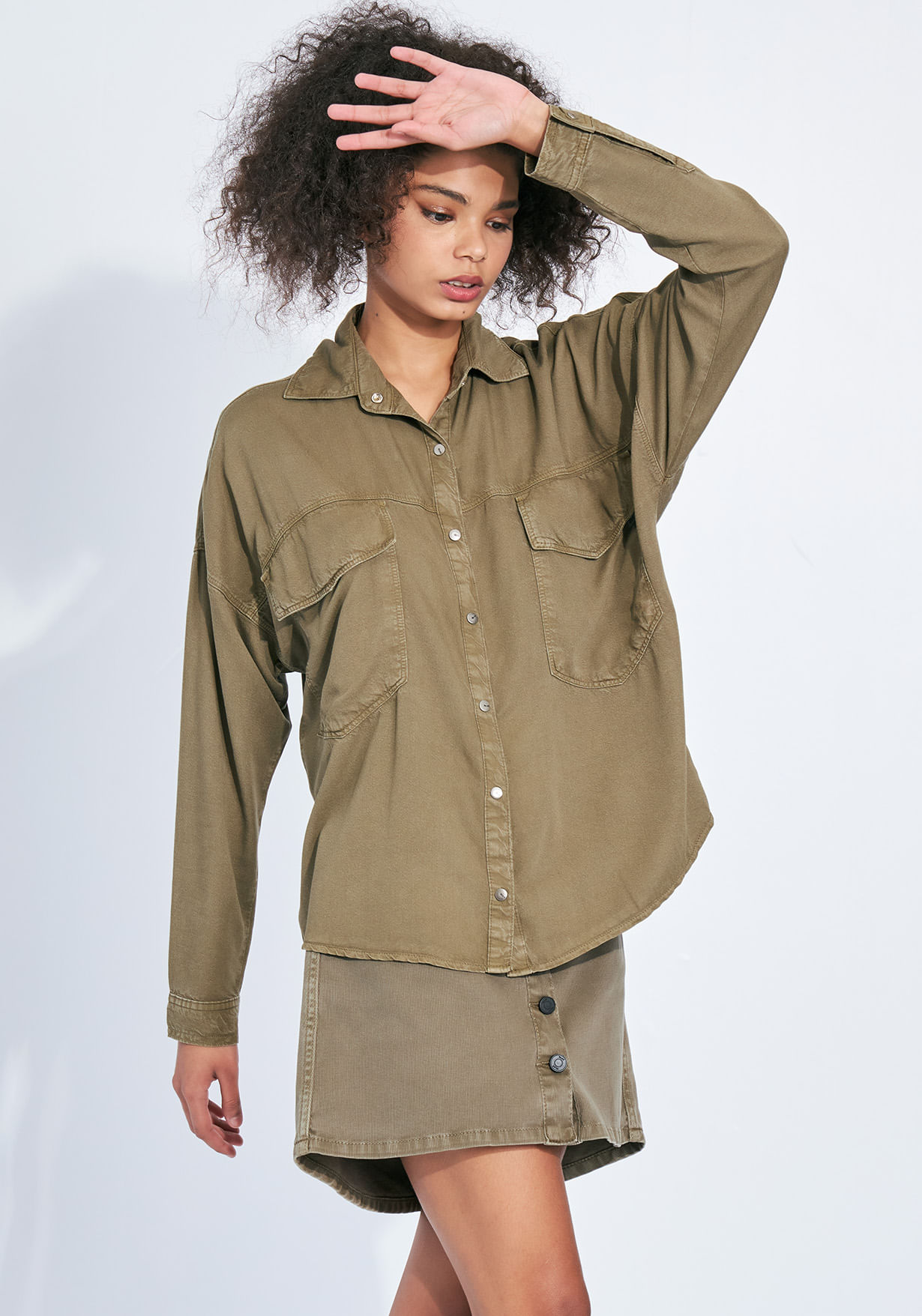 Camisa sarja hot sale verde militar