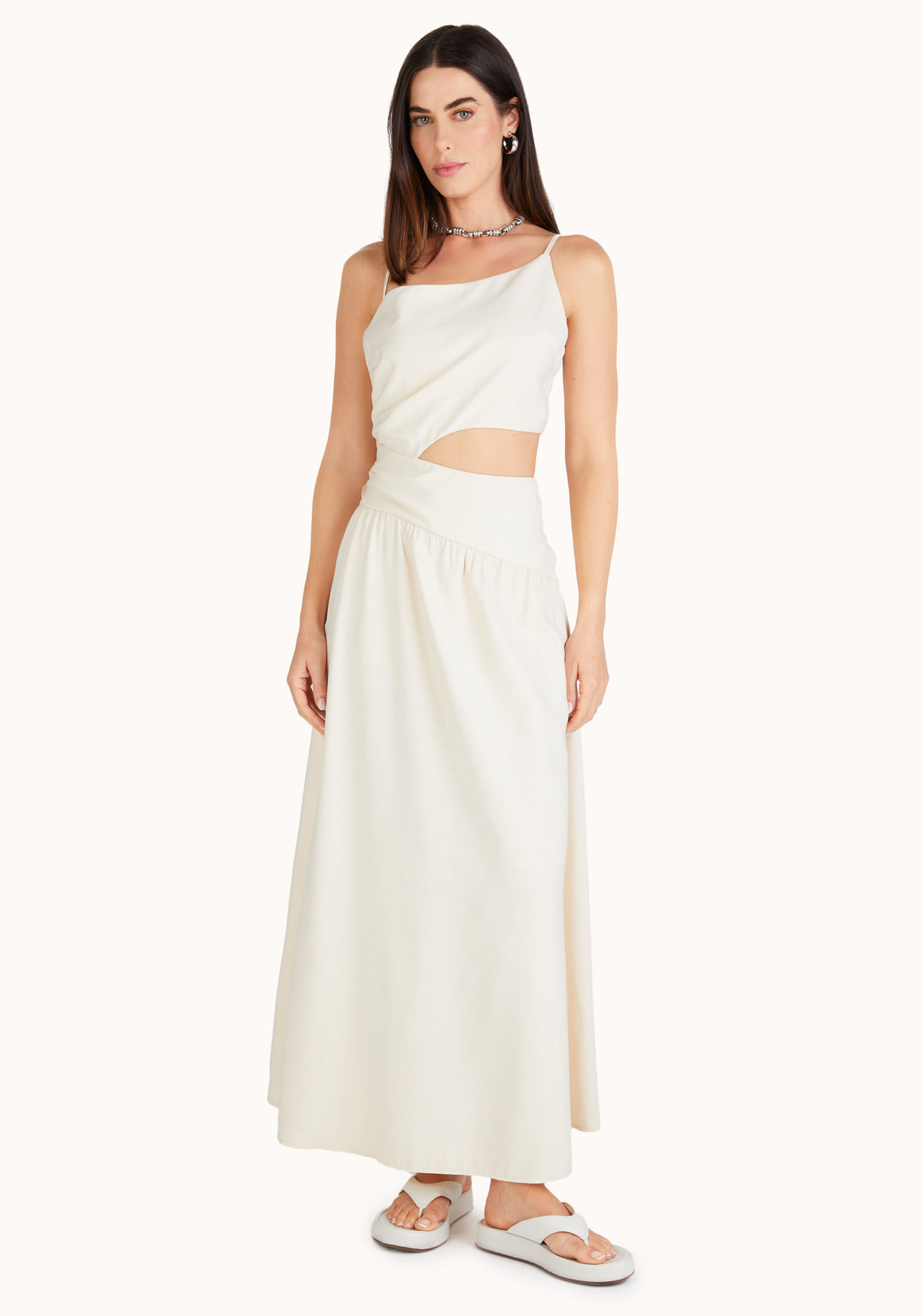 Vestido Midi com Cut Out e Alças