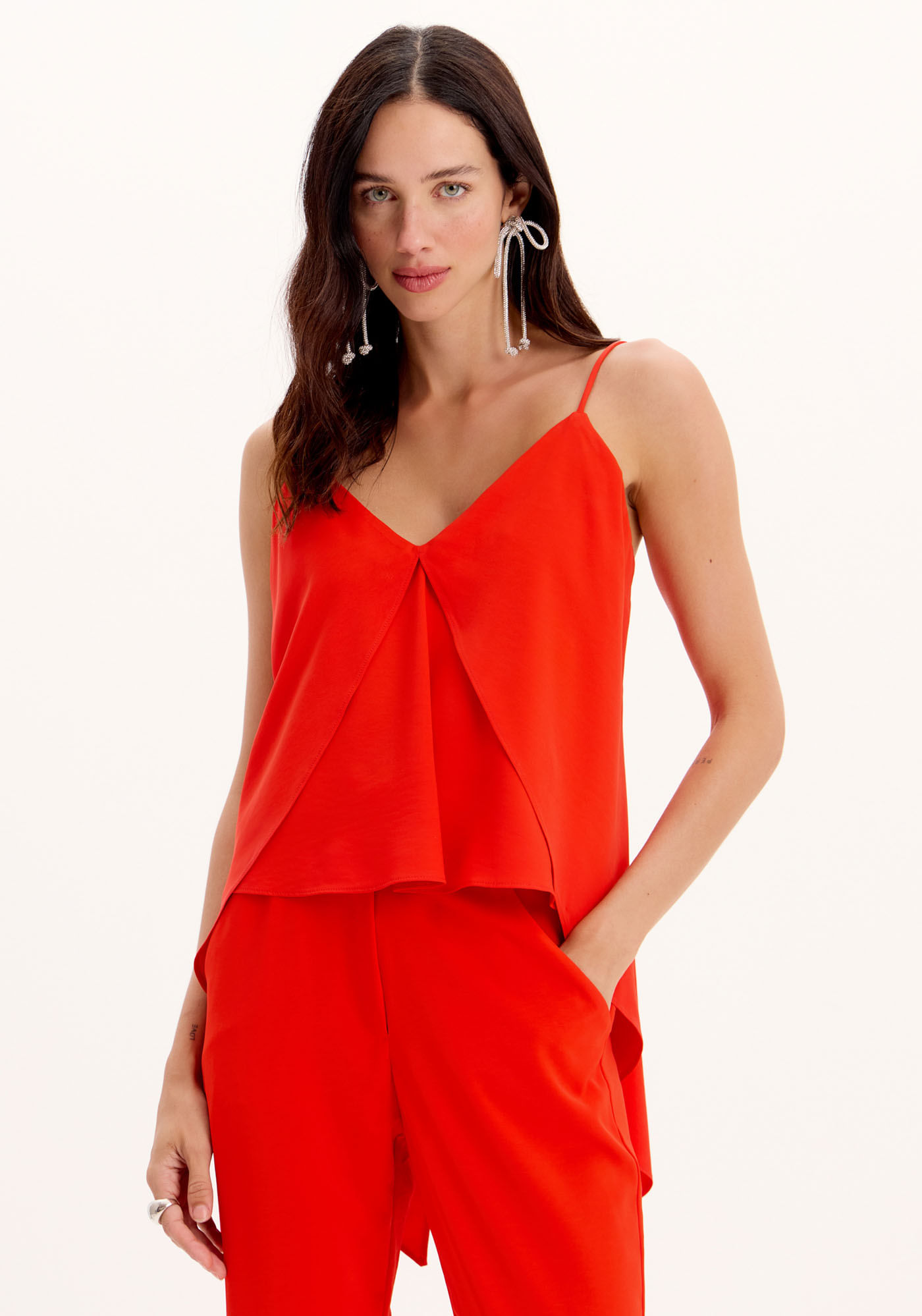 Blusa De Alça Assimétrica Decote V