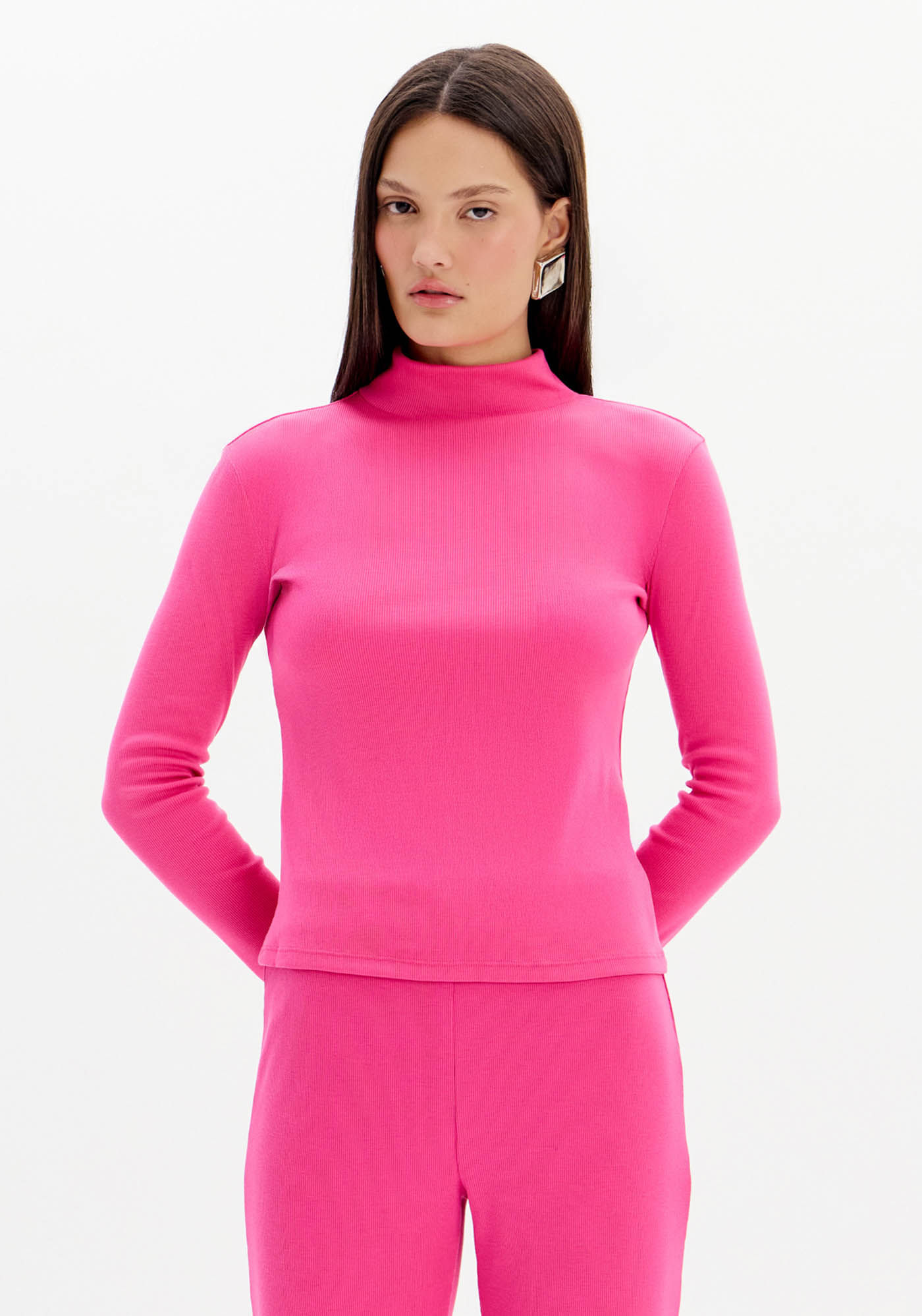 Blusa Gola Alta Manga Longa