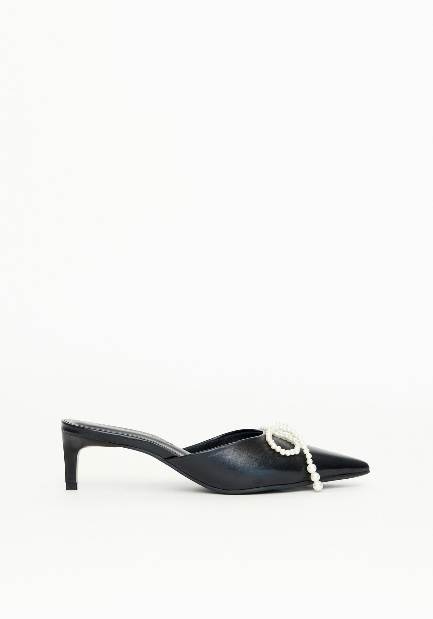 Scarpin Mule Salto Fino com Laço De Pérolas