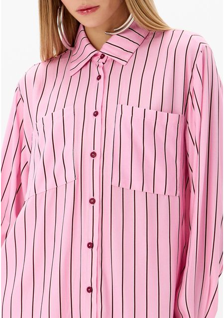 Camisa Oversized Listrada Manga Longa