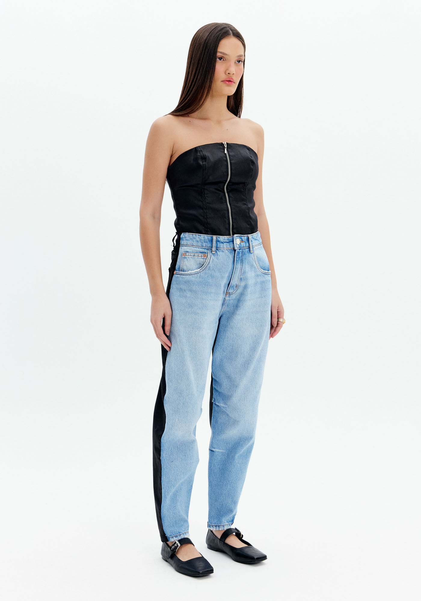 Calça Jeans Slouchy com Recortes