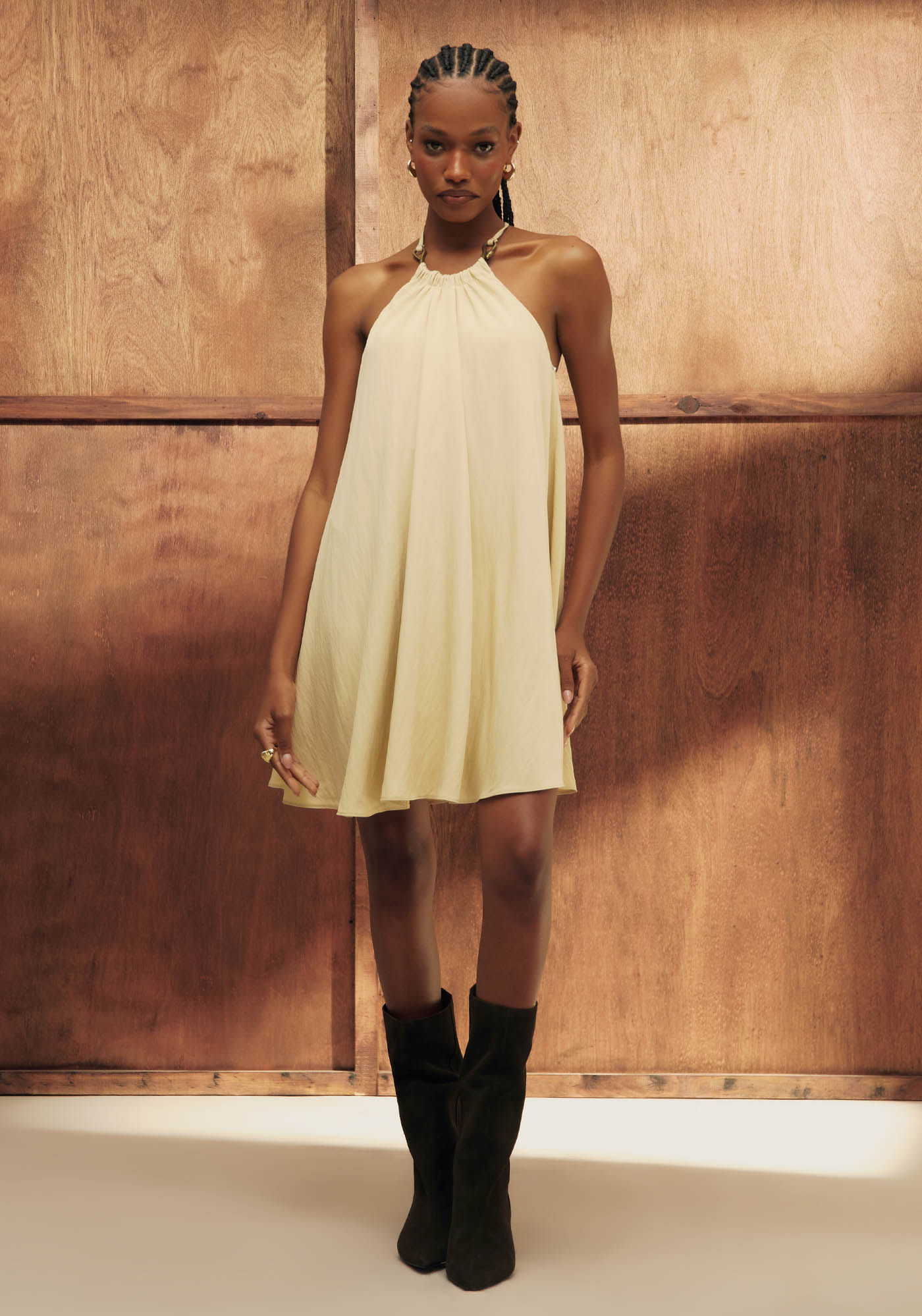 Vestido Curto Godê De Alça