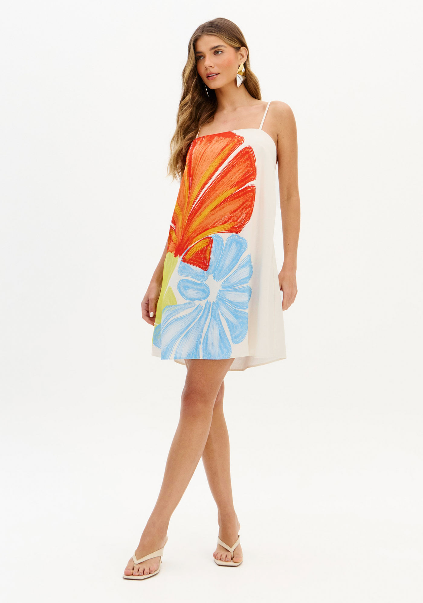 Vestido Curto Evasê Com Linho