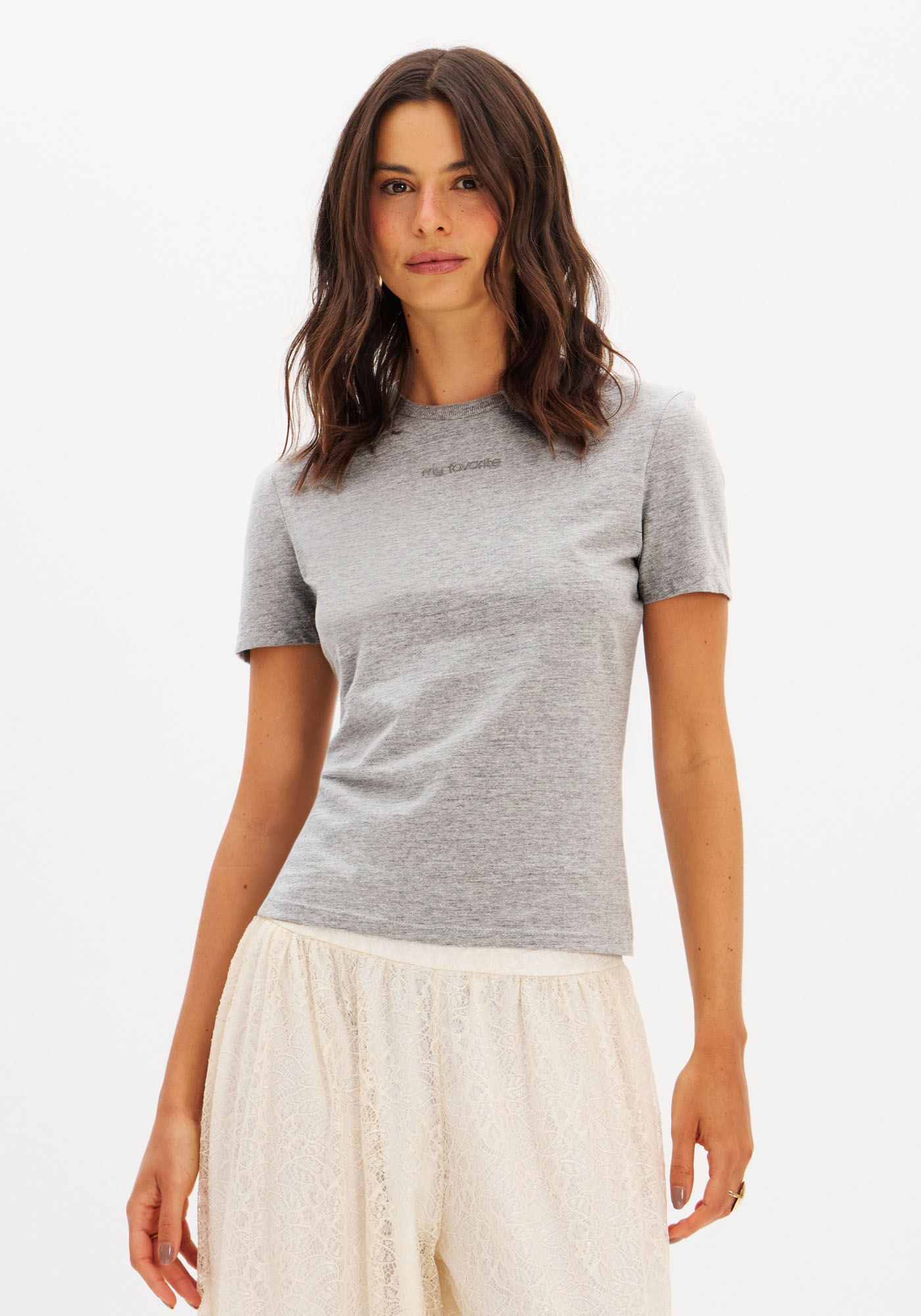 T-Shirt Baby Look Com Bordado