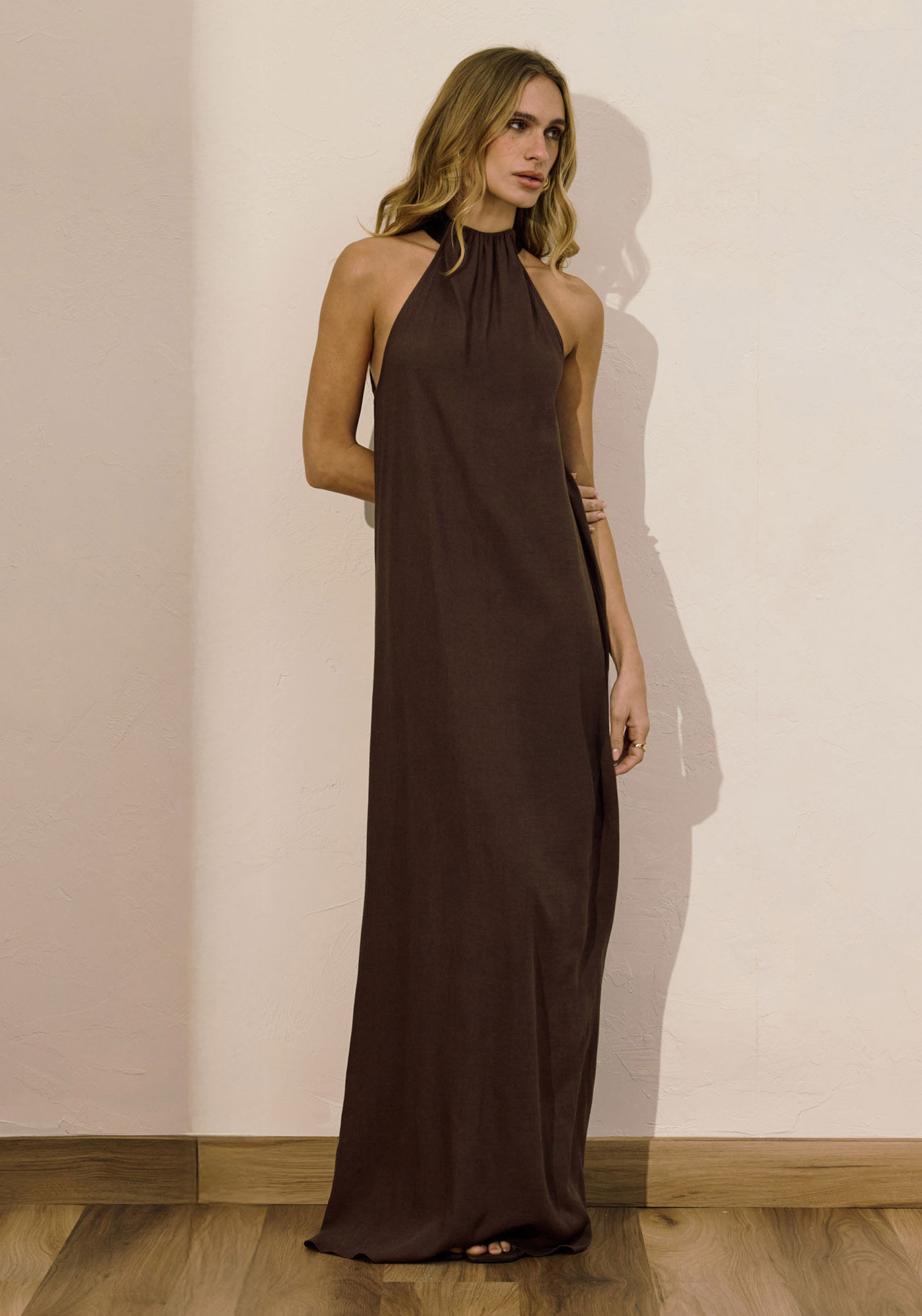Vestido Longo De Gola Com Linho