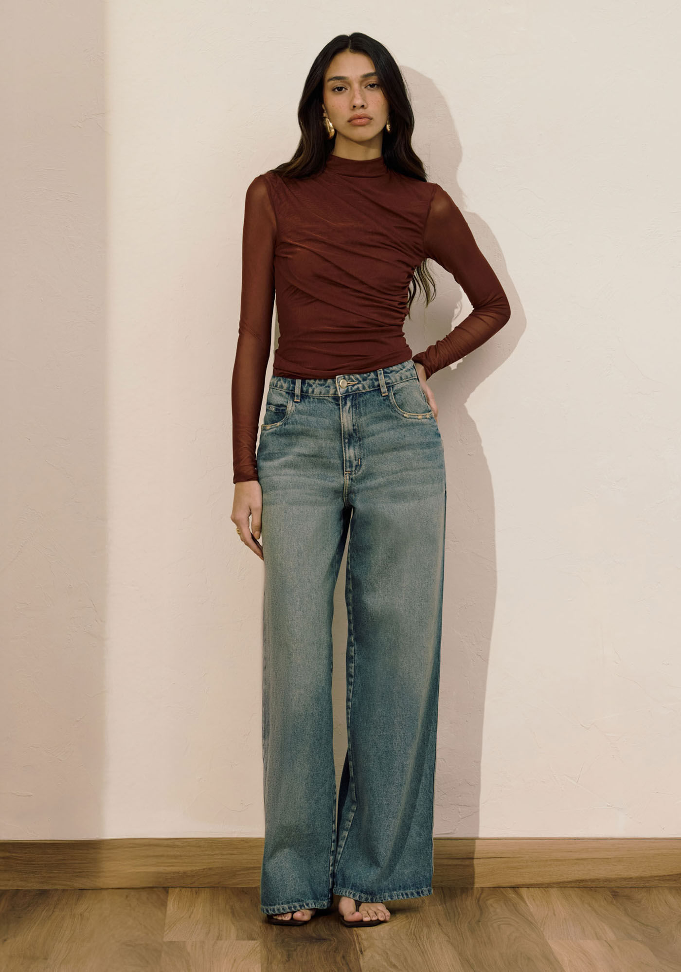 Calça Jeans Wide Leg Cintura Média