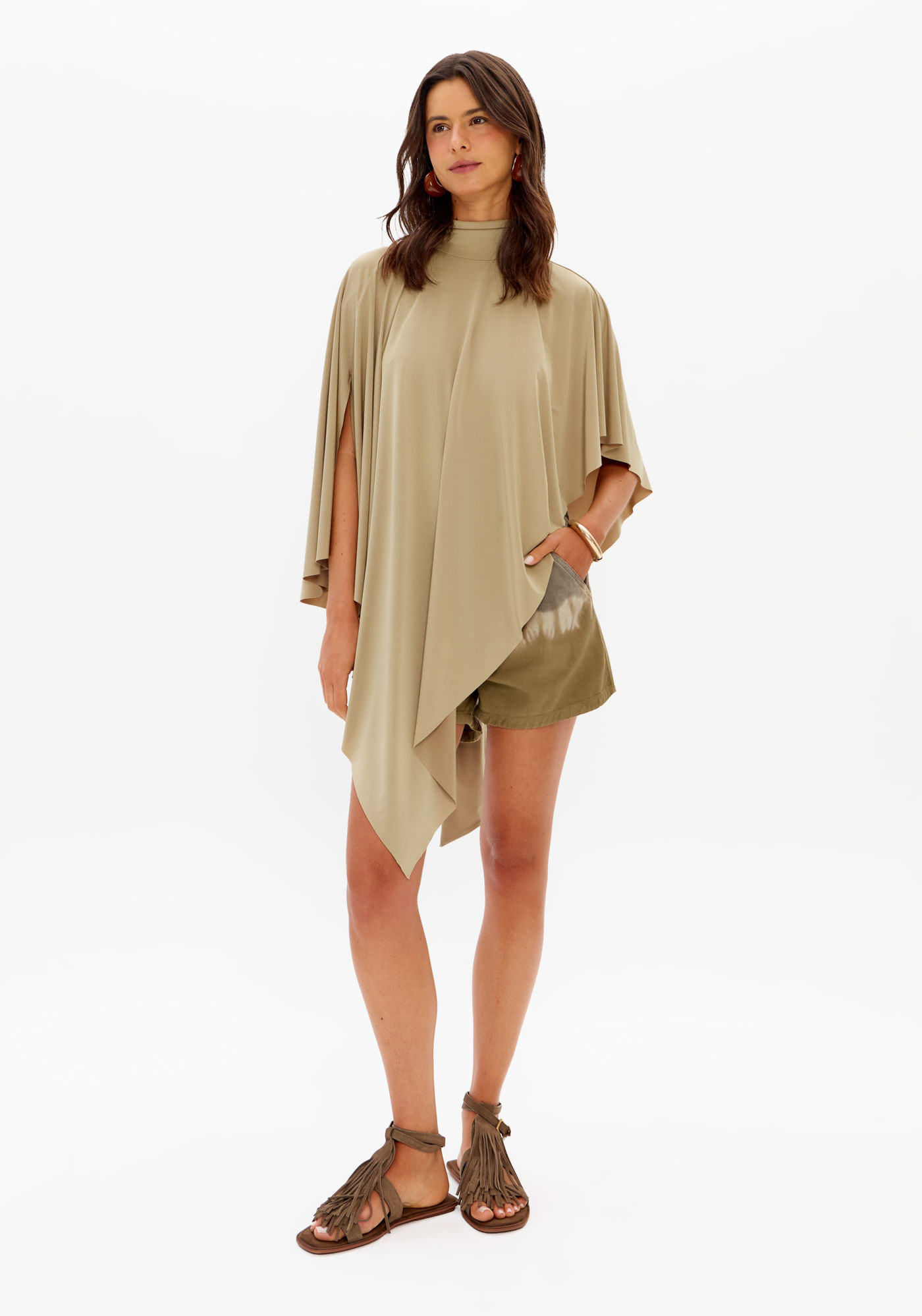 Blusa Assimétrica Com Gola