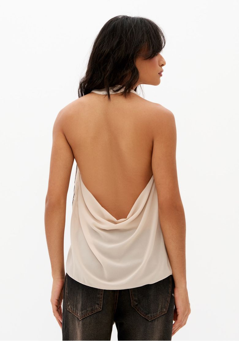 Blusa-frente-unica-bege-feminina-com-costas-totalmente-abertas-e-efeito-degage-vista-traseira