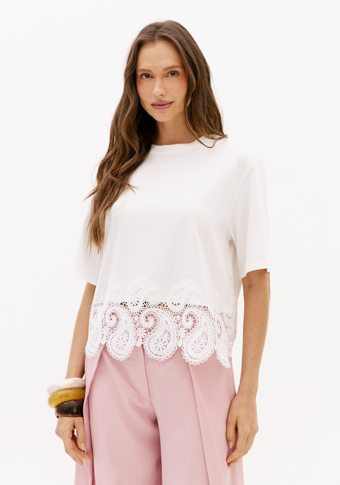 T-Shirt Oversized Cropped De Malha Com Renda