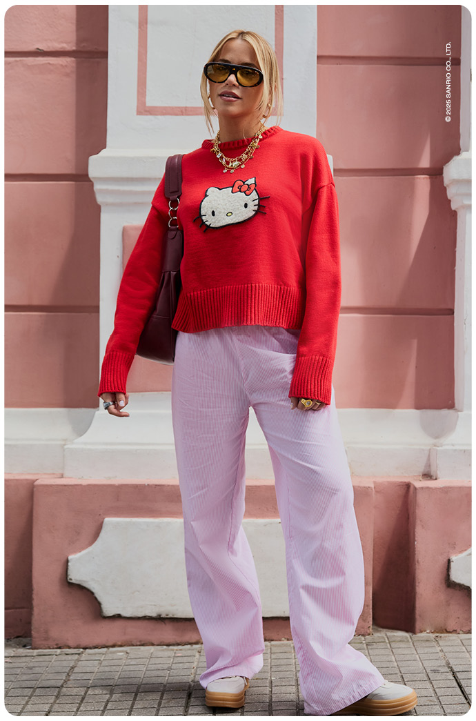 Blusa Tricot Com Patch Hello Kitty